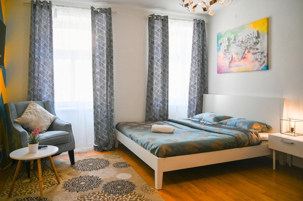 Backpacker Apartment Bahnhof ウィーン エクステリア 写真