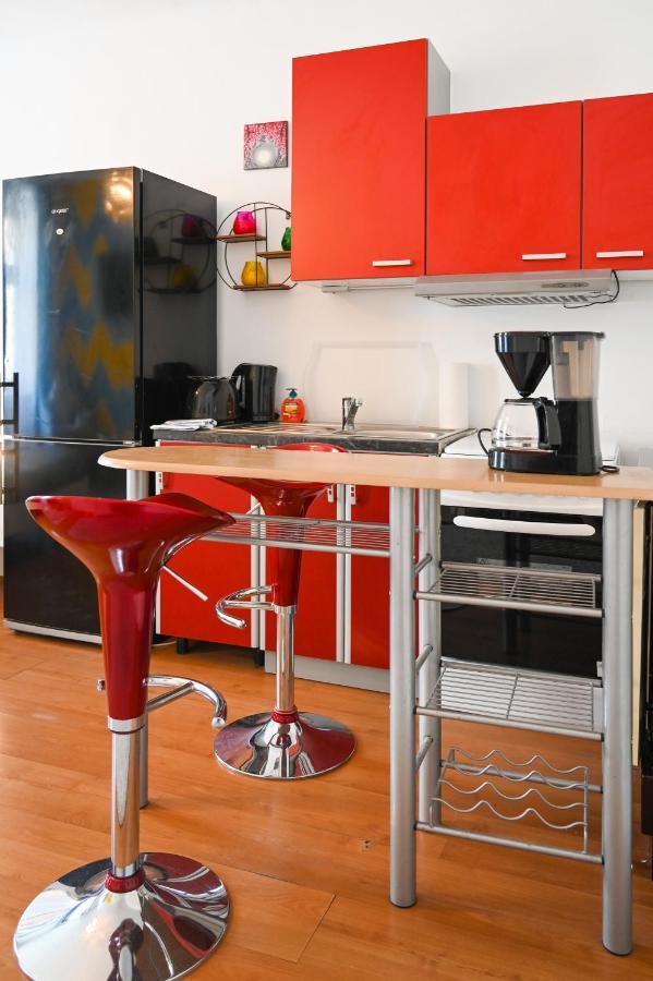 Backpacker Apartment Bahnhof ウィーン エクステリア 写真